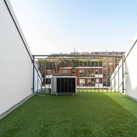 5 Giornate Apt Con Terrazzo E Garage Privato Μιλάνο Εξωτερικό φωτογραφία