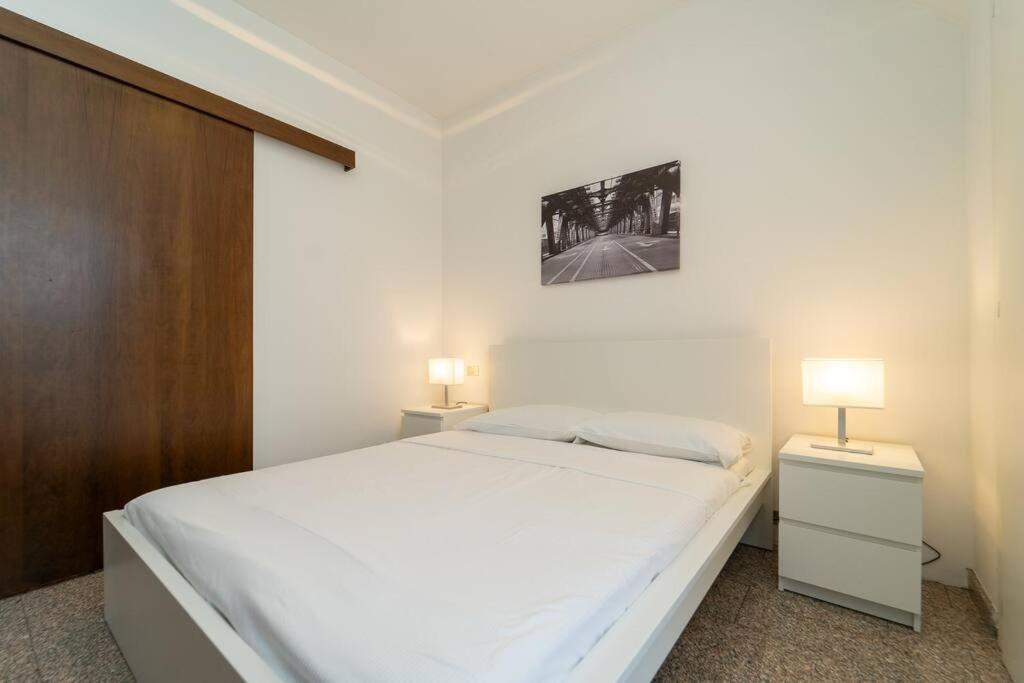 5 Giornate Apt Con Terrazzo E Garage Privato Μιλάνο Εξωτερικό φωτογραφία