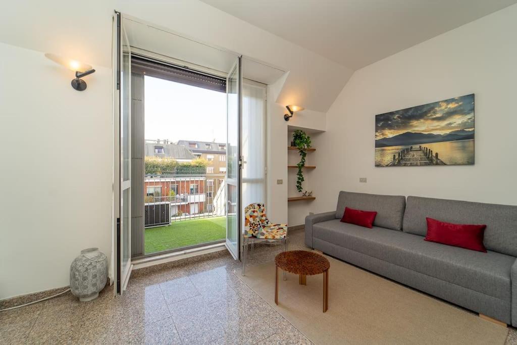 5 Giornate Apt Con Terrazzo E Garage Privato Μιλάνο Εξωτερικό φωτογραφία